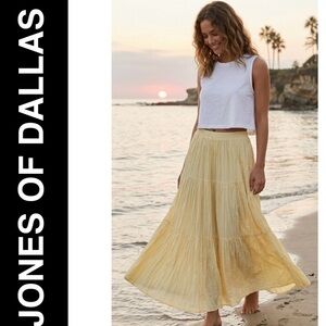 Jones of Dallas Pale Yellow 3-Tier Crinkle Maxi Skirt  Size OS EUC 100% Rayon